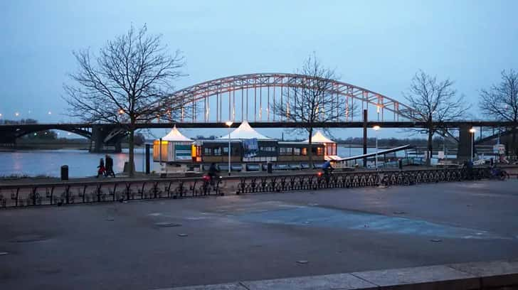 weekend nijmegen waal