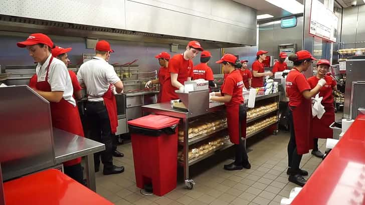 wat te doen in dubai five guys