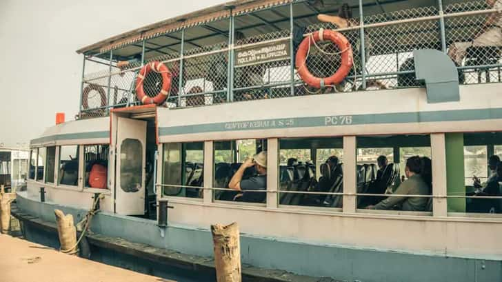 boot van kollam naar alleppey