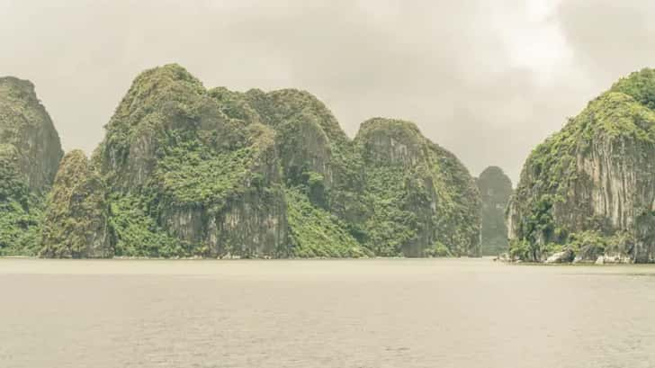 halong bay vietnam