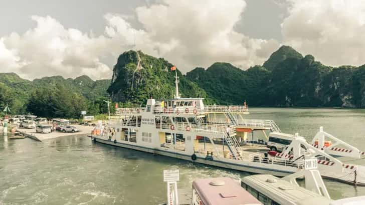 halong bay vietnam