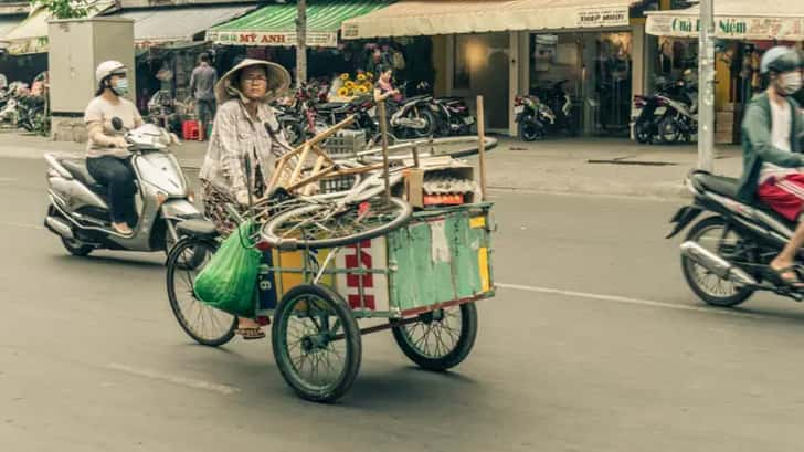 route vietnam ho chi minh city