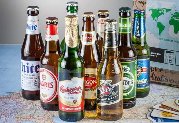 Cadeaus voor mannen. Internationaal bierpakket