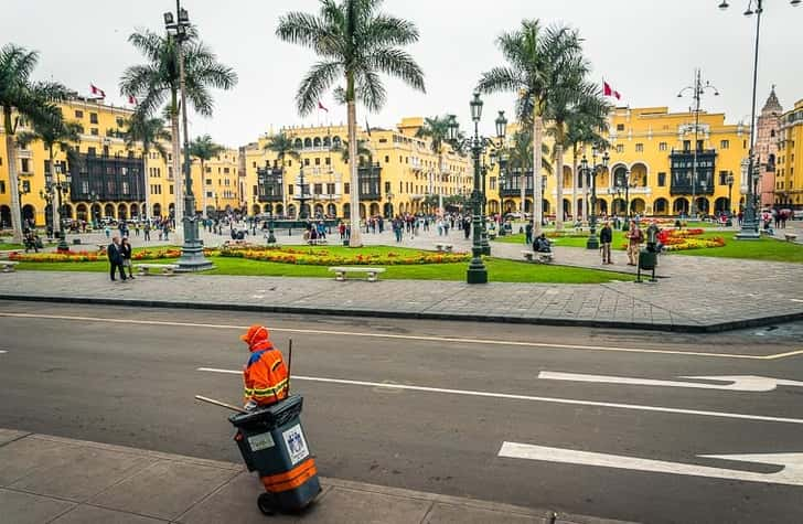 Reisroute door Peru. Het straatbeeld in Lima