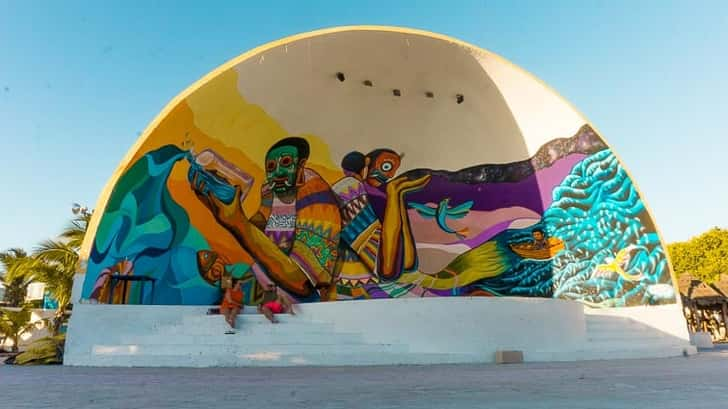 Street art Isla Holbox Mexico