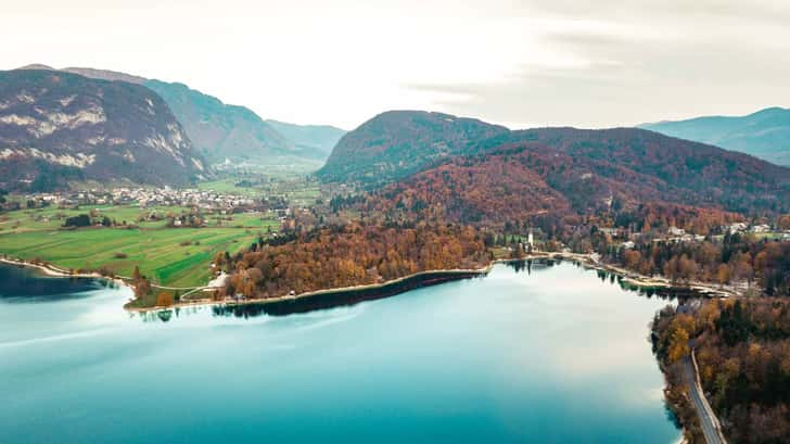 Meer van Bohinj Slovenië