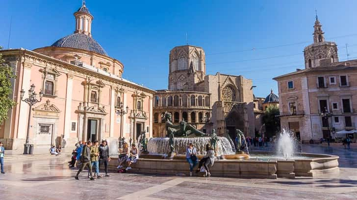 Plaza de la Virgen