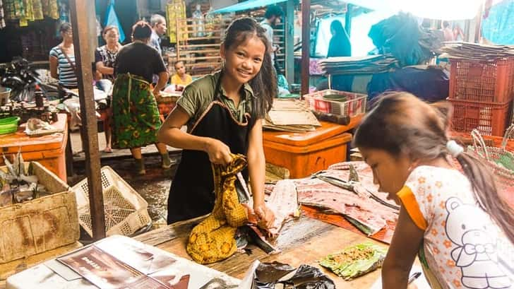 lokale markt in Ampenan