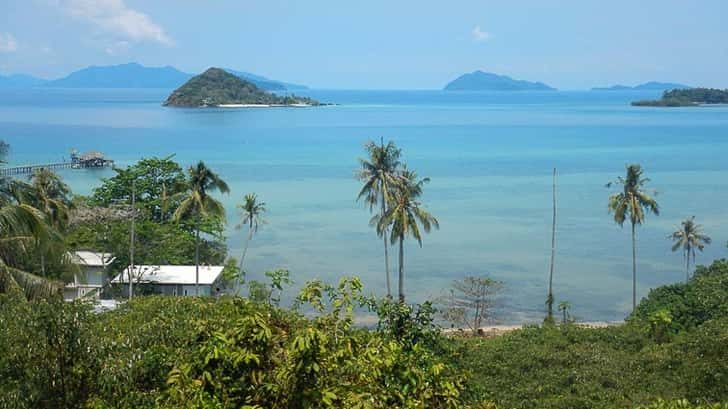 Uitzicht over het water vanaf Koh Mak