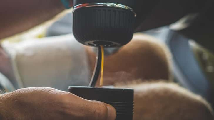 Koffie zetten in de auto met de PortoPresso