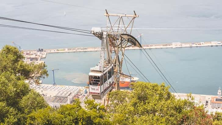 Met de kabelbaan naar de rots van Gibraltar