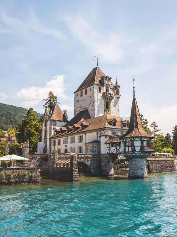 kasteel van Oberhofen aan de Thunersee