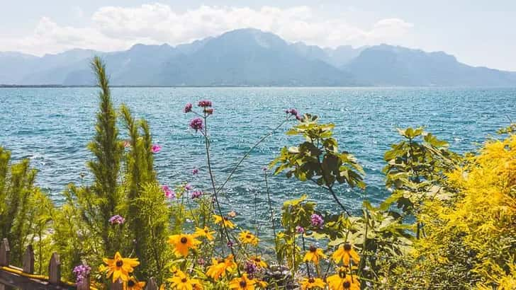 Promenade sur les Quais de Montreux