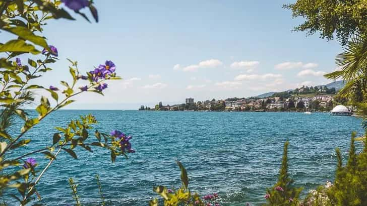 Promenade sur les Quais de Montreux