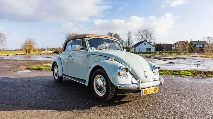 Touren in een oldtimer