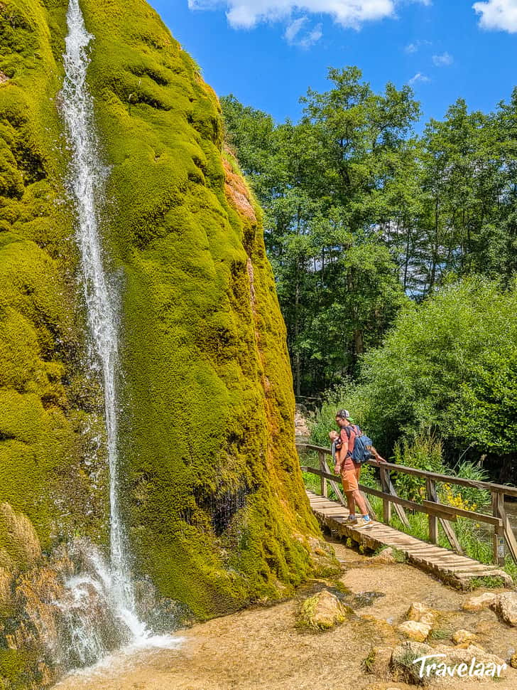 De Dreimühlen waterval in de Duitse Eifel