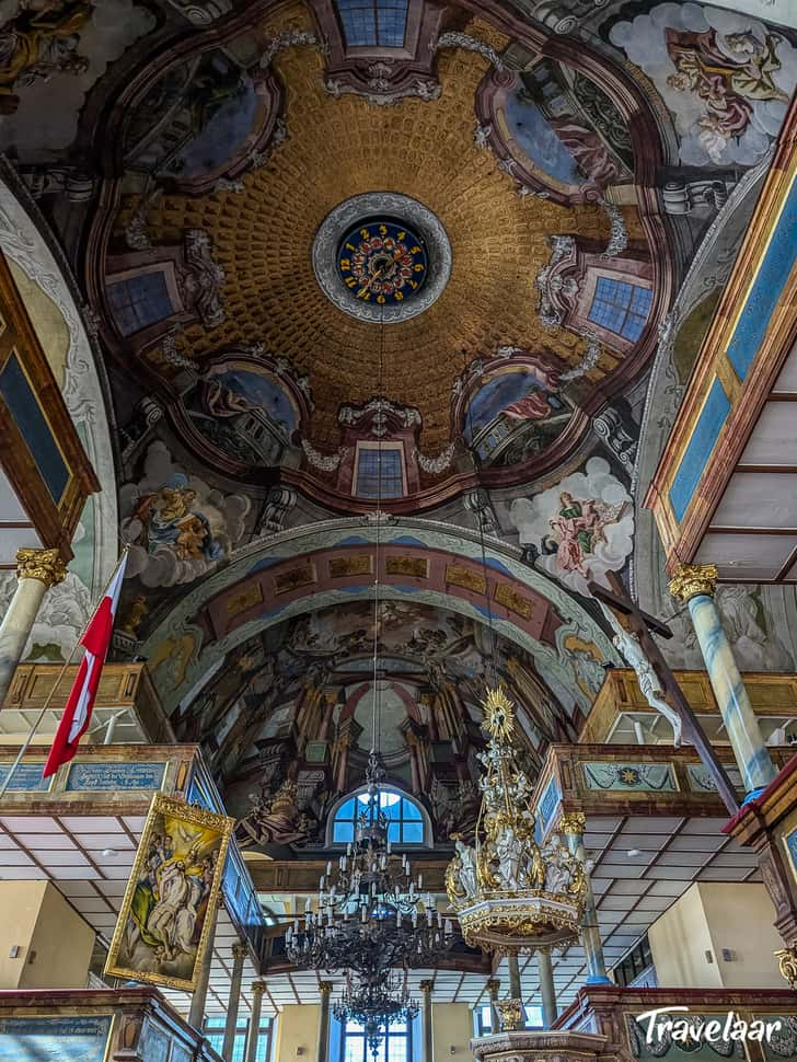 De kerk van het Heilig Kruis plafond