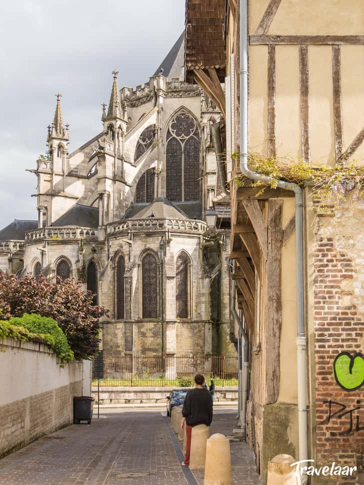 Basiliek Saint-Urbain