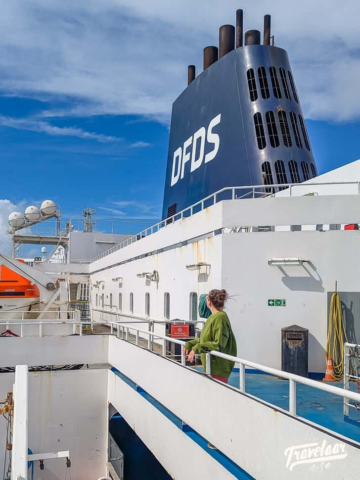 Op het dek tijdens de overtocht Duinkerke-Dover