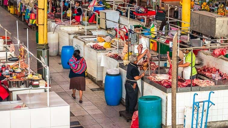 Reisroute door Peru. Markt in Arequipa