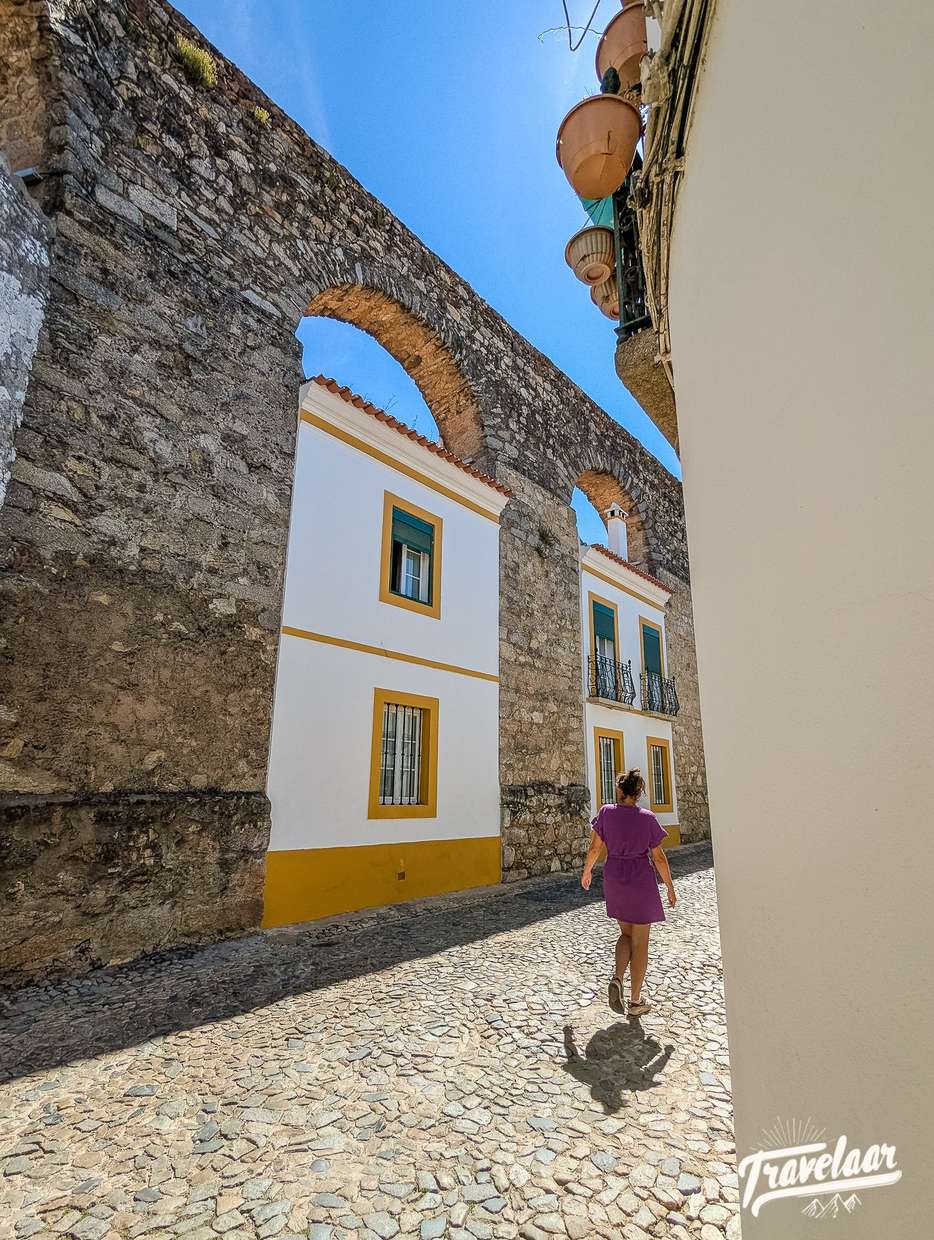 Aquaduct da Água de Prata
