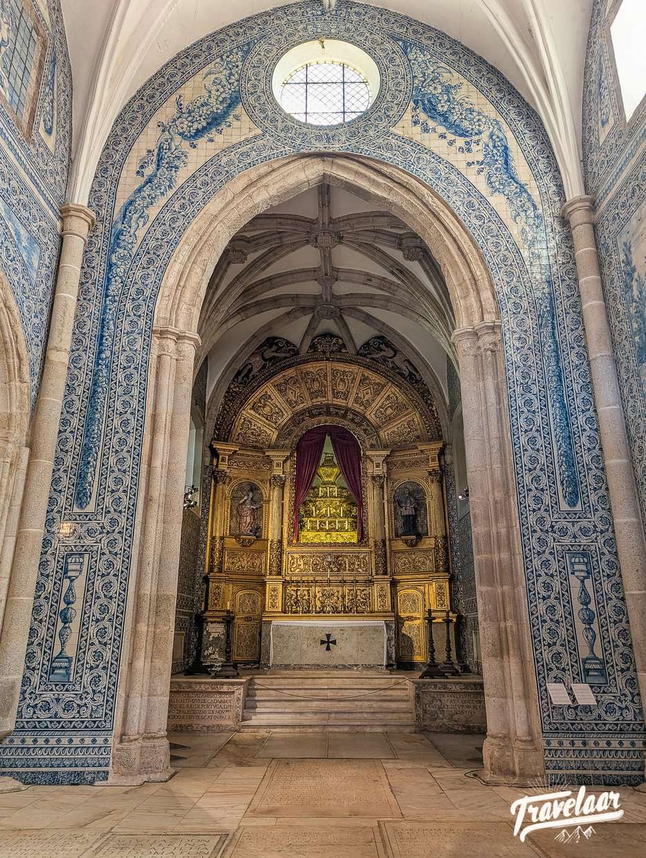 azulejos in Igreja de São João Evora