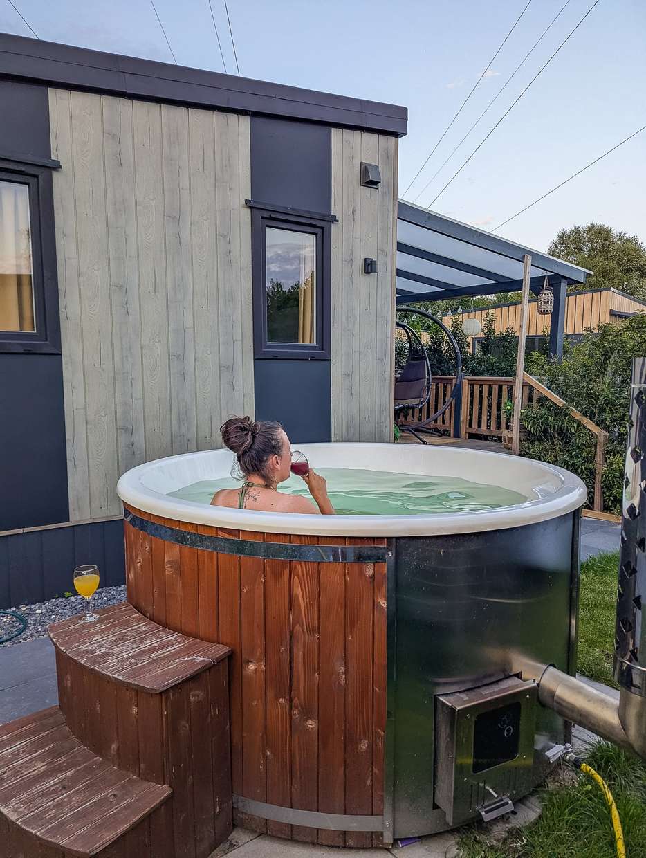 Hot tub op Chalet-Vakantiepark Stelleplas via Villa Present