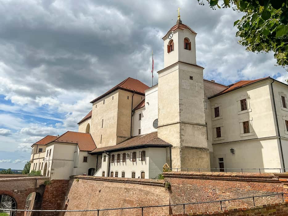 Wat te doen in Brno: Bezoek Kasteel Špilberk