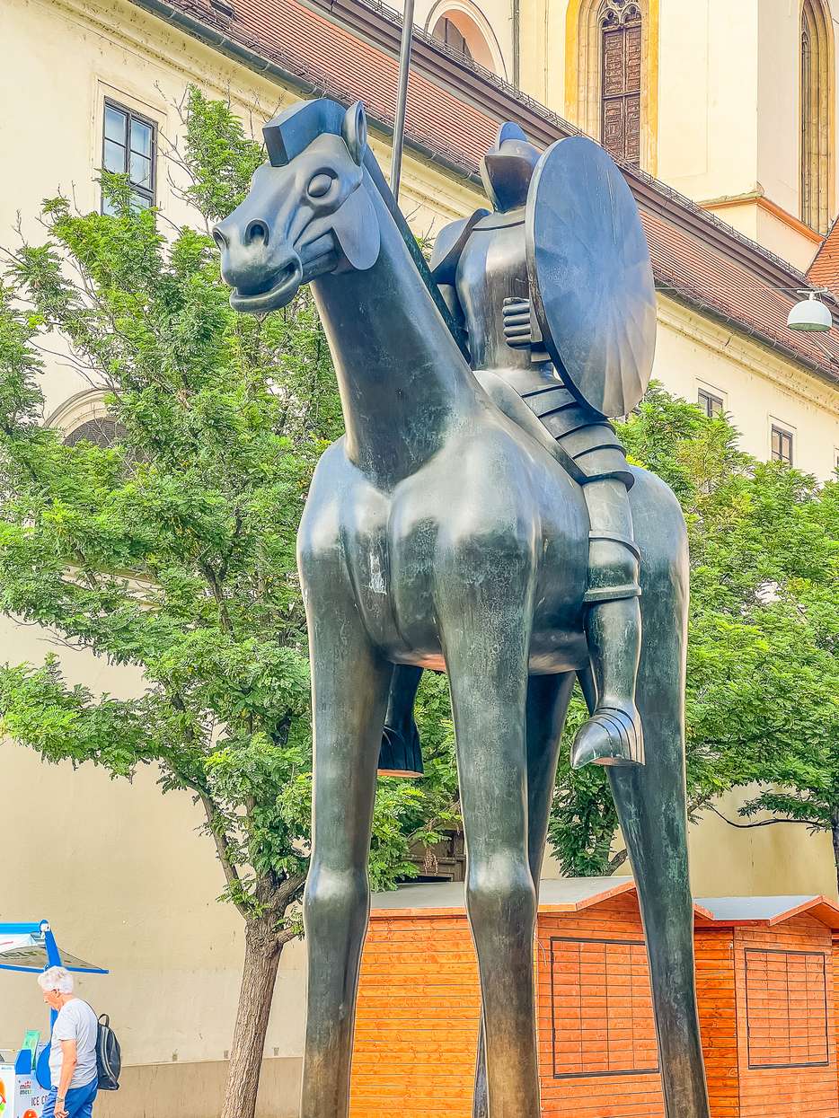 Standbeeld van Jobst