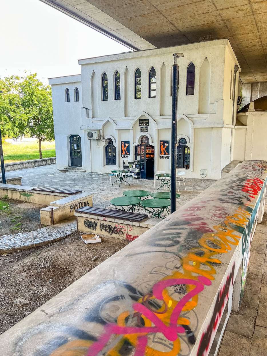 Karver Bookstore in Podgorica 