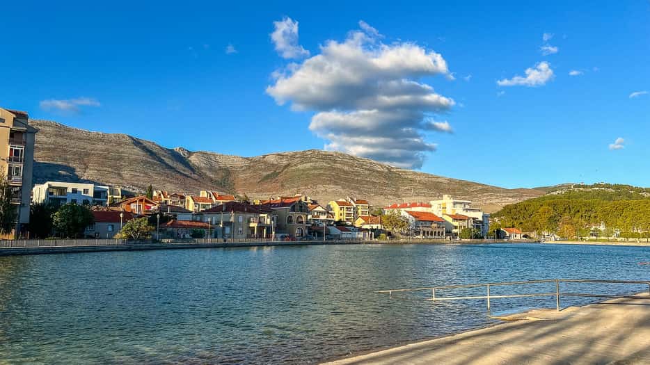 Doen in Trebinje - wandelen langs het Bregovi Meer