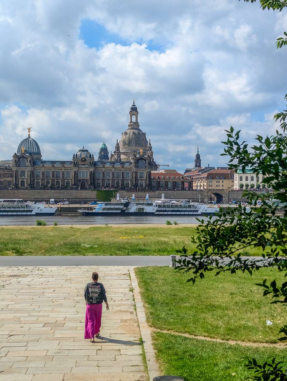 Wandeling langs de Elbe in Dresden