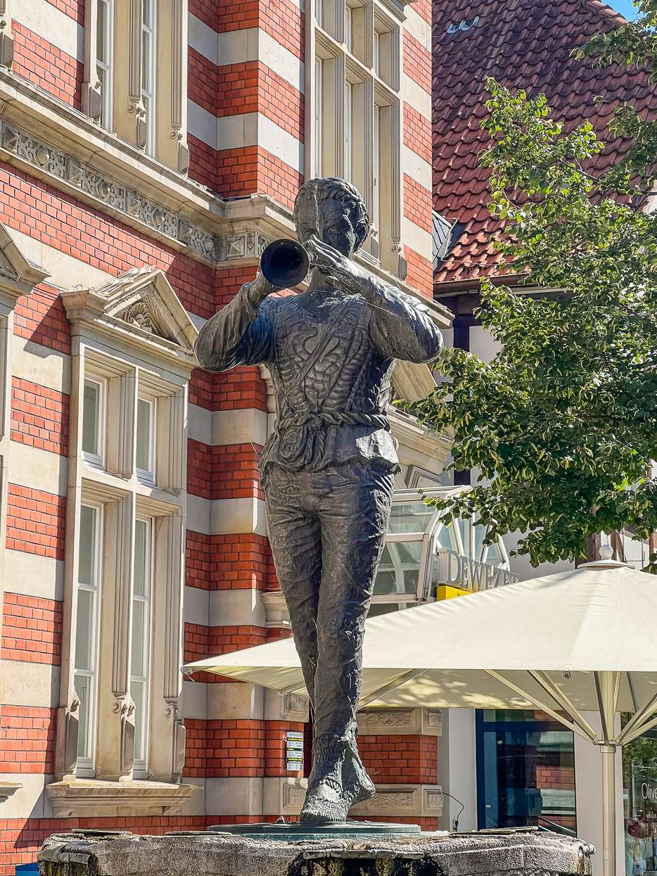 standbeeld van de Rattenvanger in Hamelen