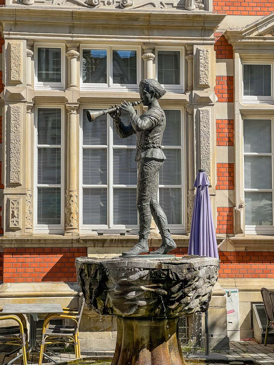 standbeeld van de Rattenvanger