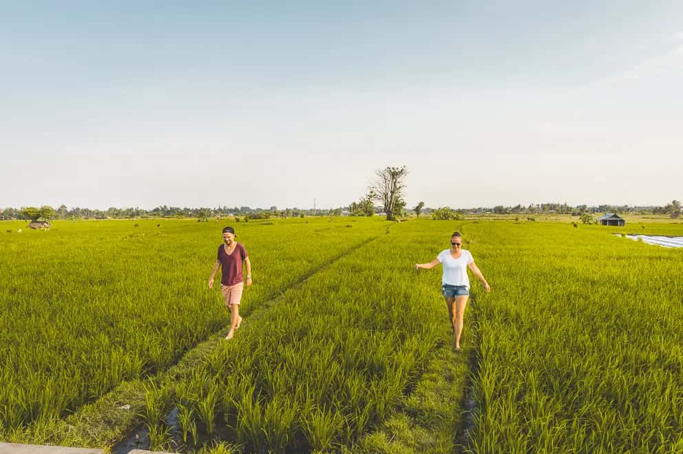 Erick en Kirsten in een rijstveld op Bali