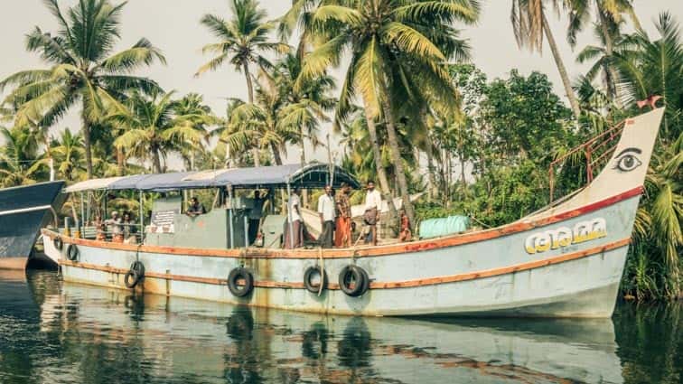 boot van kollam naar alleppey