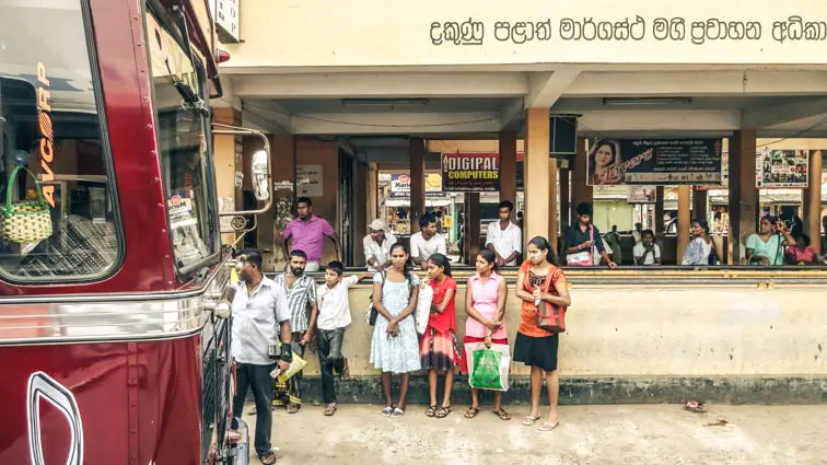 reizen met de bus route Sri Lanka