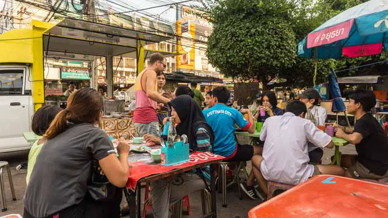 Reizen naar Thailand = Eten op straat