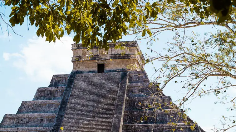 de piramide van Kukulcán (el Castillo) Chichén Itza, Mexico