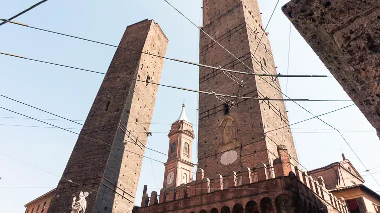 De torens van Bologna