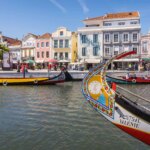 Uitgelichte afbeelding van Tips voor de mooiste plekken en bezienswaardigheden in Aveiro, Portugal