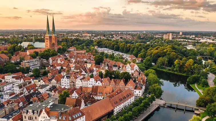 Uitzicht over Lübeck