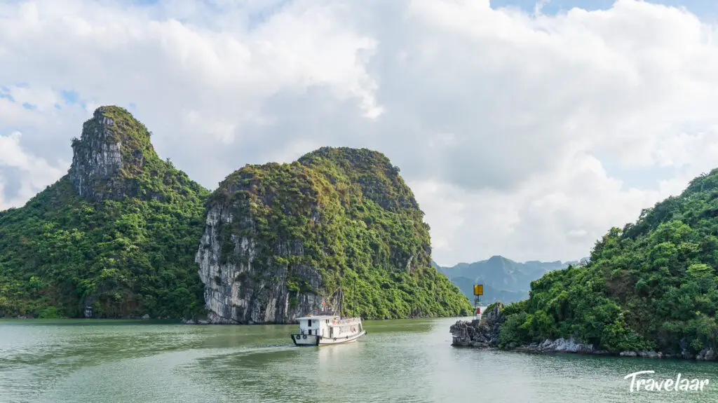 waarom reizen naar Vietnam? Bezoek Halong Bay