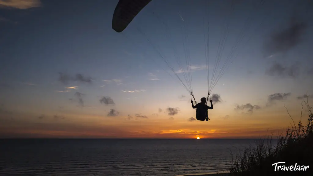 Paragliden aan de Opaalkust in Frankrijk